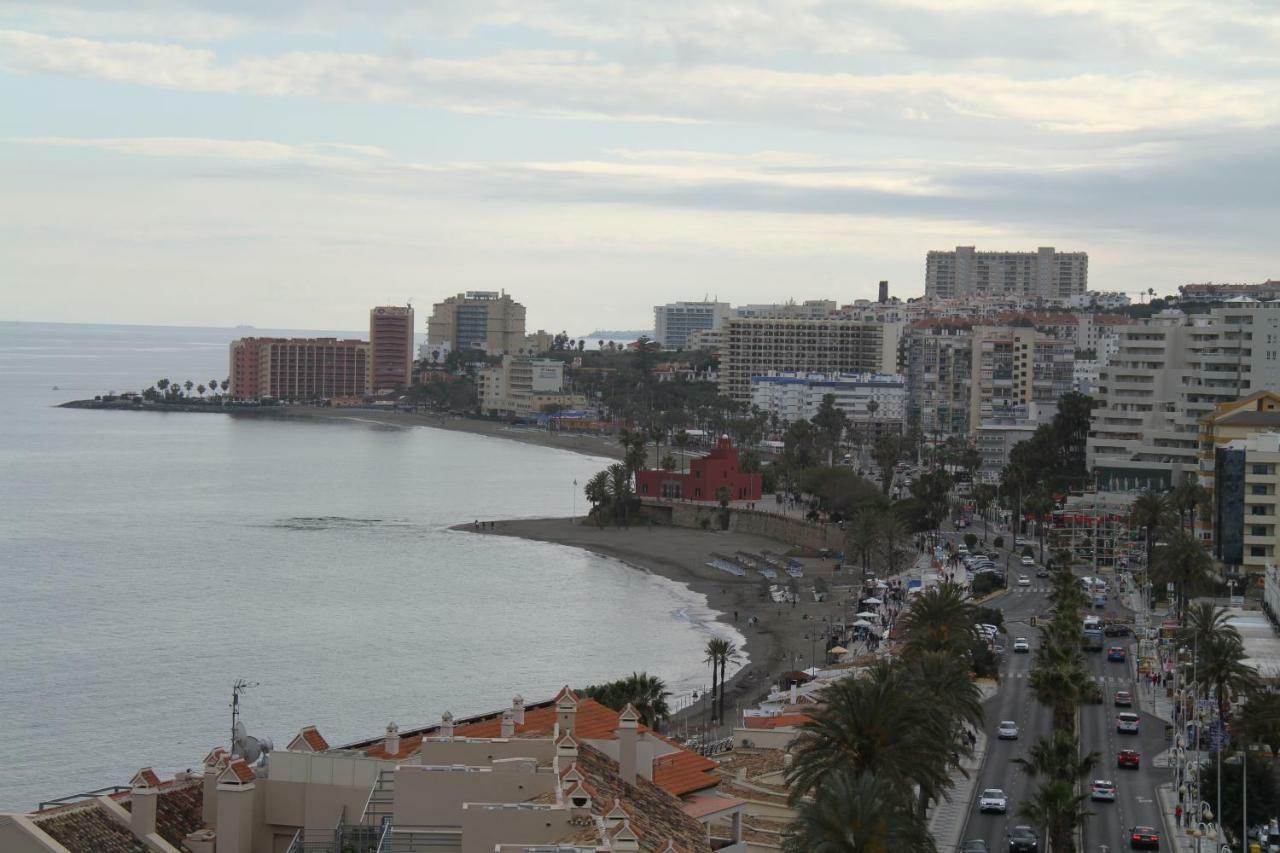 Fantanstico Apartamento Sobre El Mar Benalmadena Bagian luar foto