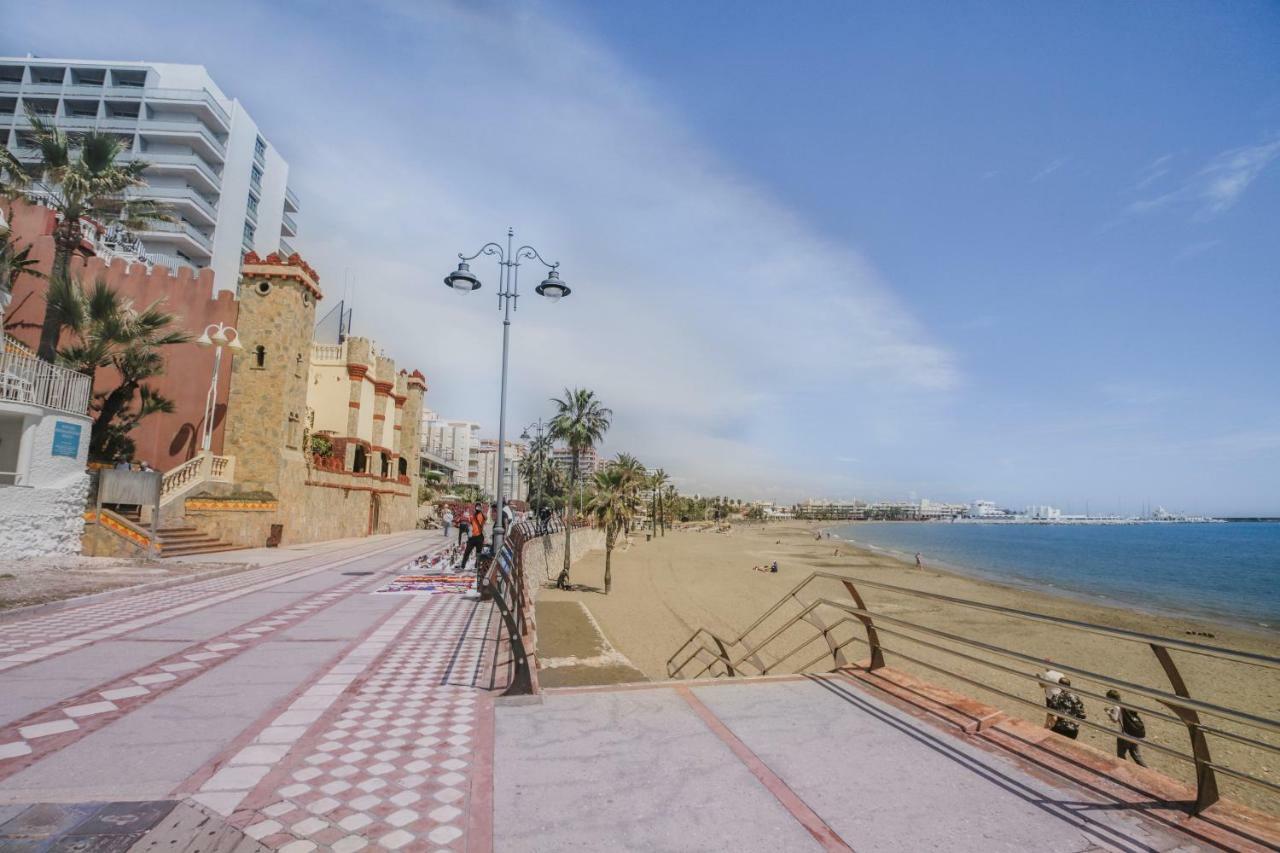 Fantanstico Apartamento Sobre El Mar Benalmadena Bagian luar foto