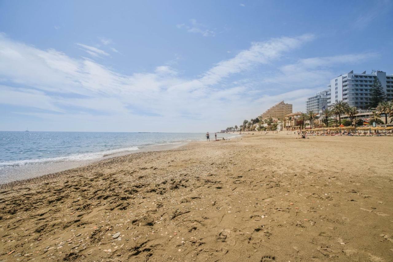 Fantanstico Apartamento Sobre El Mar Benalmadena Bagian luar foto