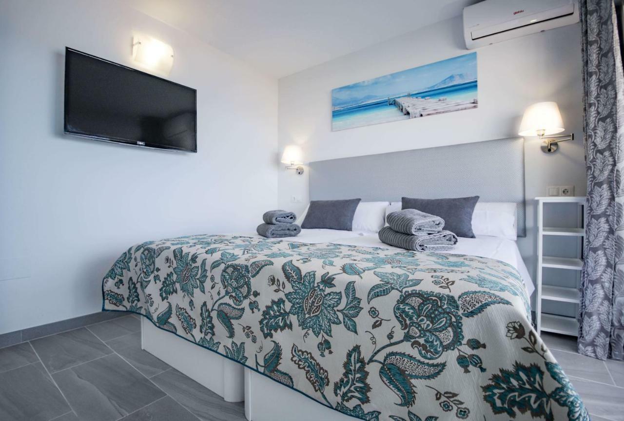 Fantanstico Apartamento Sobre El Mar Benalmadena Bagian luar foto