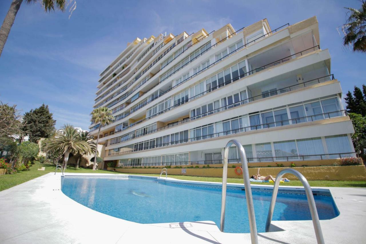 Fantanstico Apartamento Sobre El Mar Benalmadena Bagian luar foto