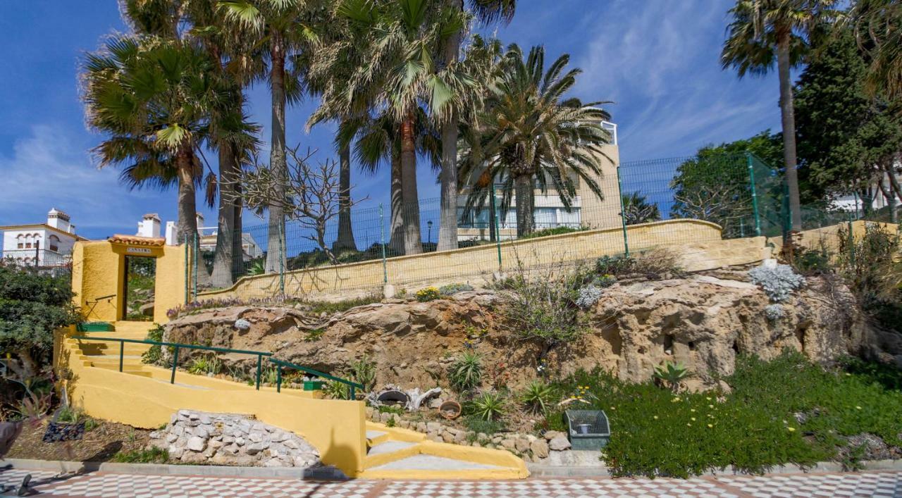 Fantanstico Apartamento Sobre El Mar Benalmadena Bagian luar foto